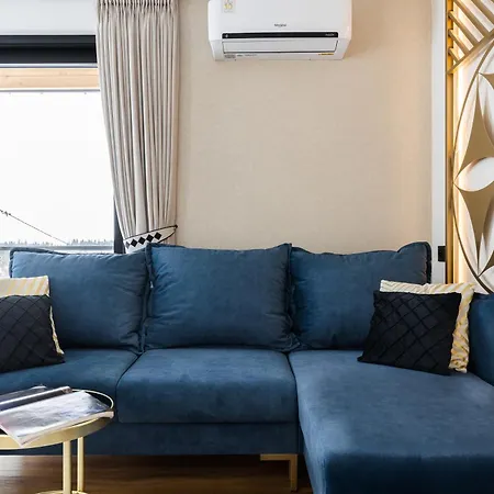 Goralski Family & Apartment