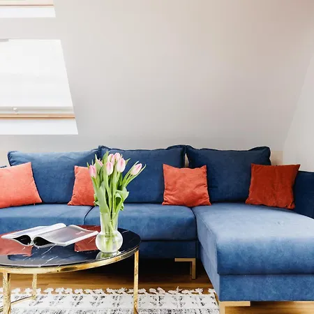 Goralski Family & Apartment *